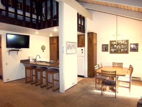 Standard Condos With Free Parking マンモス・レイクス 部屋 写真