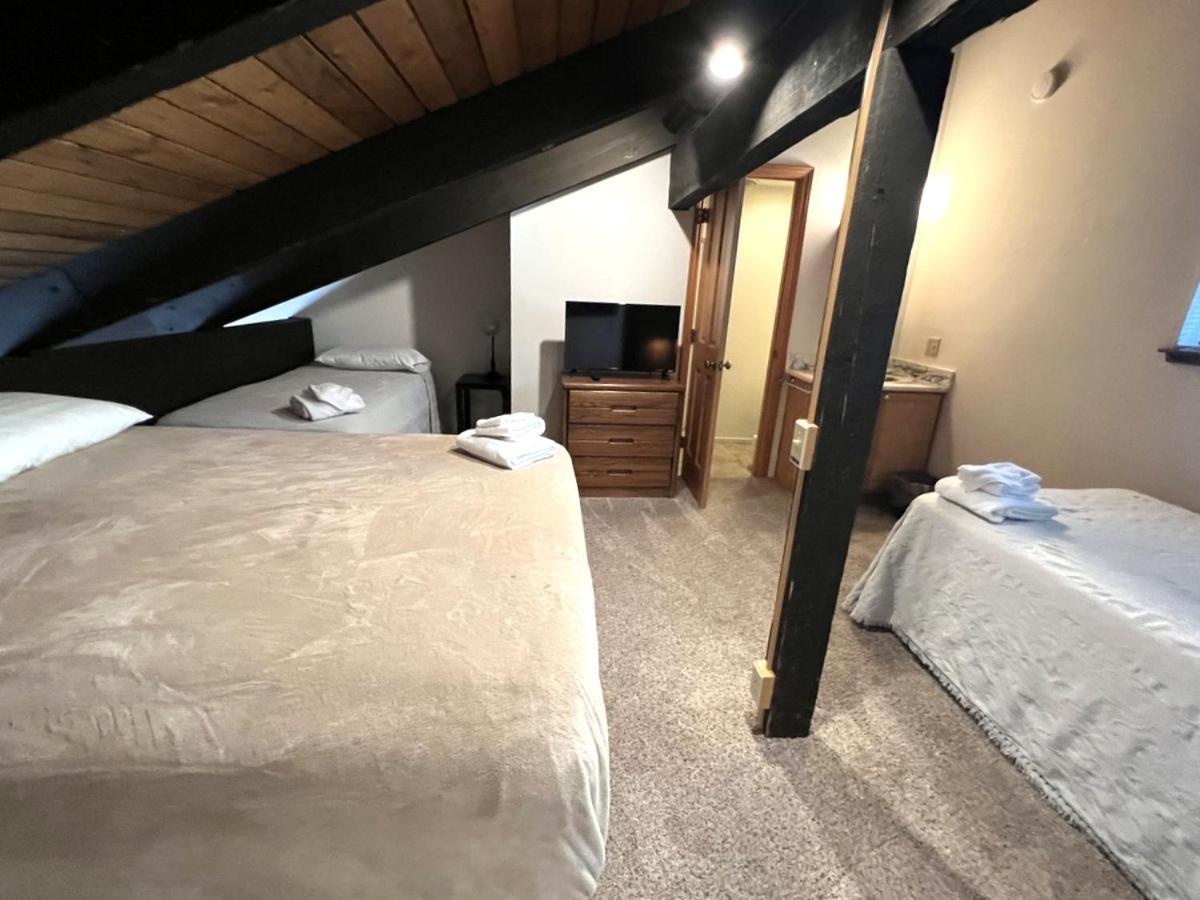 Standard Condos With Free Parking マンモス・レイクス 部屋 写真